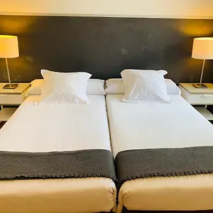 Super Balmes Apartmán