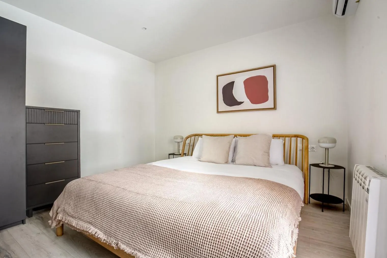 Blueground El Putxet I El Farro Fully Furnished Bcn-133 Apartment Barcelona