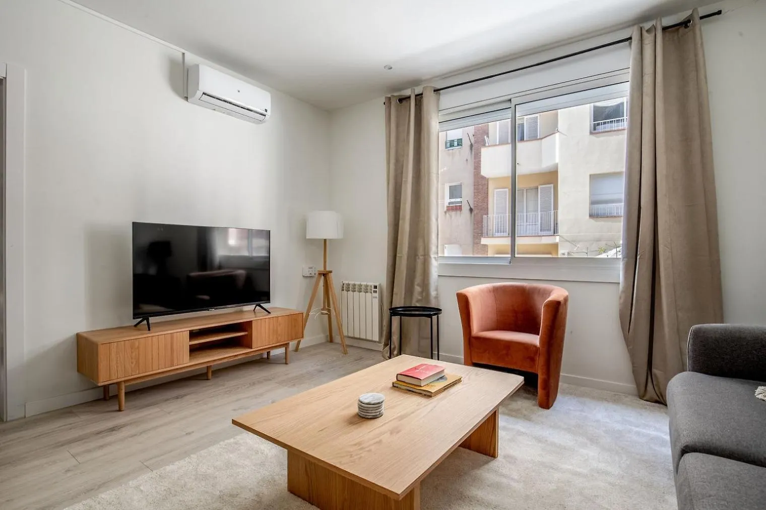 Blueground El Putxet I El Farro Fully Furnished Bcn-133 Apartment Barcelona 0*,  Spain